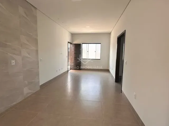 Casa 2 quartos e 1 banheiro, à venda, no bairro Parque Amazonas em Sinop