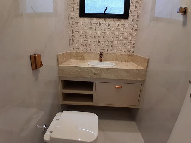 Casa com 300m² 4 quartos e 6 banheiros, à venda, no bairro Jardim Nova Sao Joao em São João da Boa Vista