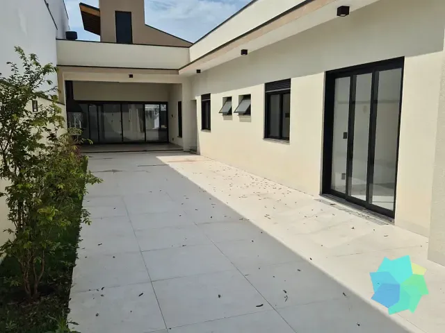 Casa 3 quartos e 4 banheiros, à venda, no bairro Residencial Costa das Areias II em Salto