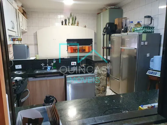 Casa com 325m² 2 quartos e 3 banheiros, à venda ou para alugar, no bairro Jardim Ermida I em Jundiaí