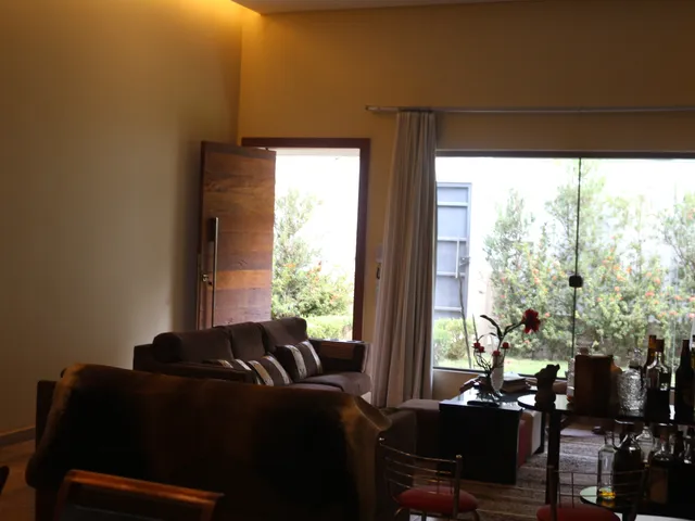 Casa com 1440m² 4 quartos e 5 banheiros, à venda, no bairro Canaã em Juatuba