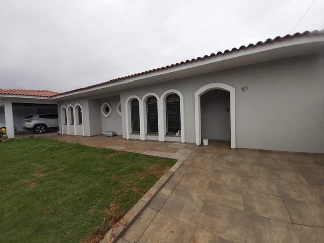 Casa com 4 dormitórios à venda, 300 m² - Uvaranas - Ponta Grossa/PR