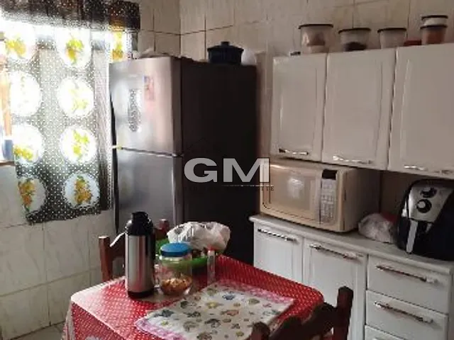 Casa com 150m² 3 quartos e 2 banheiros, à venda, no bairro Jardim Marchesi em Ribeirão Preto