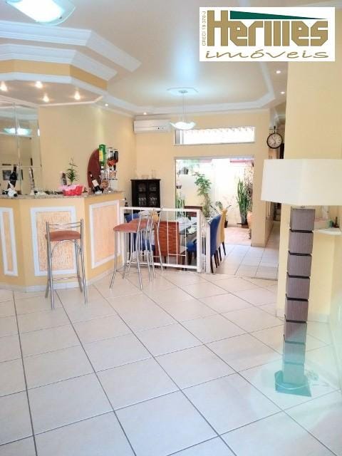 Casa, 3 quartos, 235 m² - Foto 3