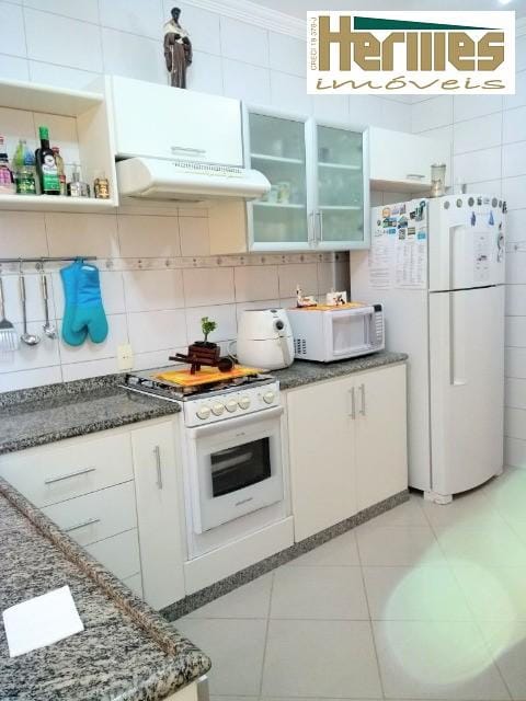 Casa, 3 quartos, 235 m² - Foto 7