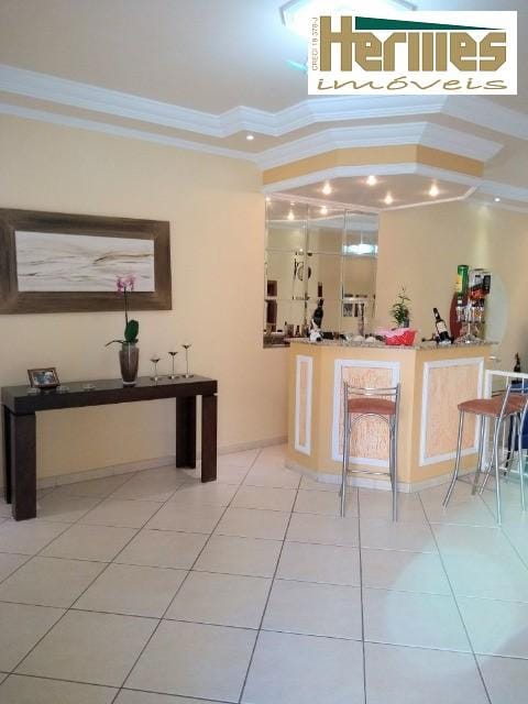 Casa, 3 quartos, 235 m² - Foto 2