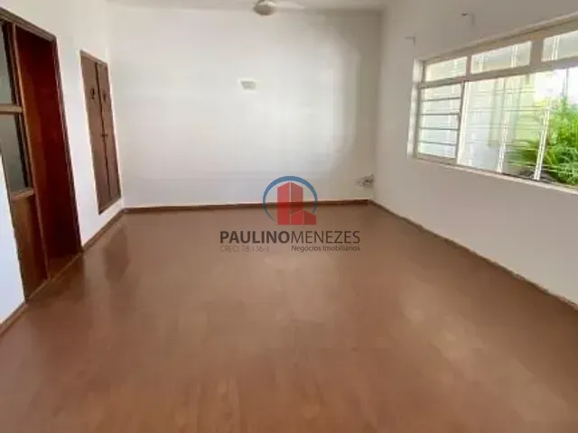 Casa com 330m² 3 quartos e 2 banheiros, à venda, no bairro Vila Medon em Americana