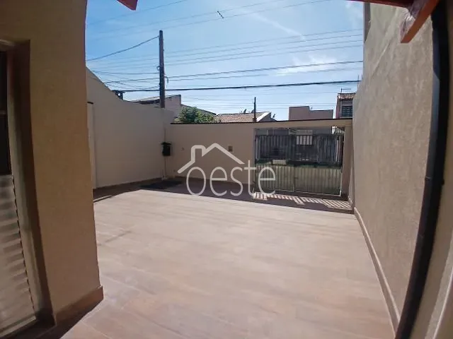 Casa com 140m² 2 quartos e 1 banheiro, à venda, no bairro Conjunto Habitacional dos Trabalhadores em Santa Bárbara D'Oeste