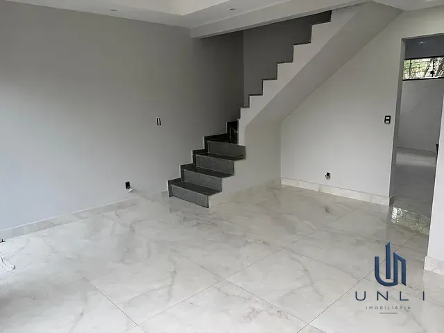 Casa 3 quartos e 3 banheiros, para alugar, no bairro Jardim Amália em Volta Redonda