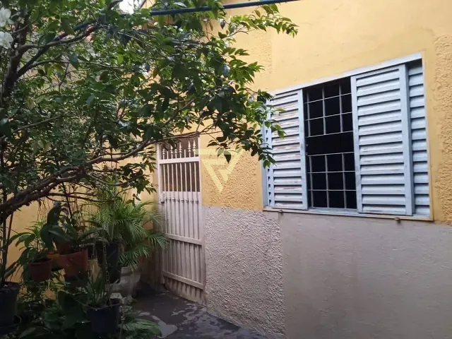 Casa com 200m² 3 quartos e 2 banheiros, à venda, no bairro Quintino Facci II em Ribeirão Preto