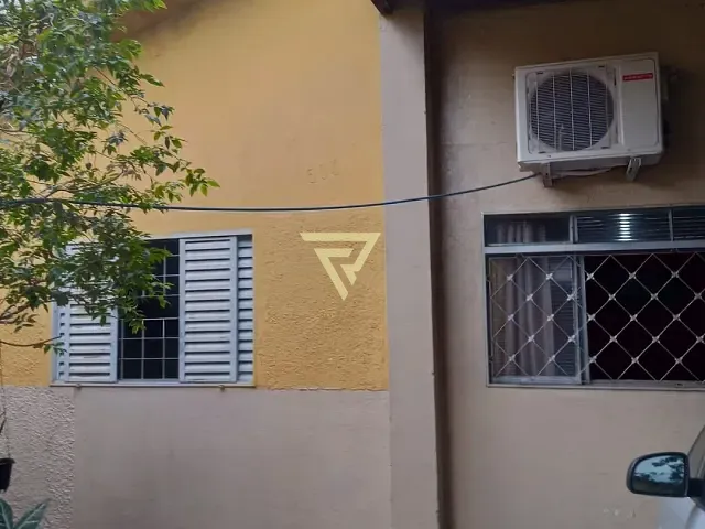 Casa com 200m² 3 quartos e 2 banheiros, à venda, no bairro Quintino Facci II em Ribeirão Preto