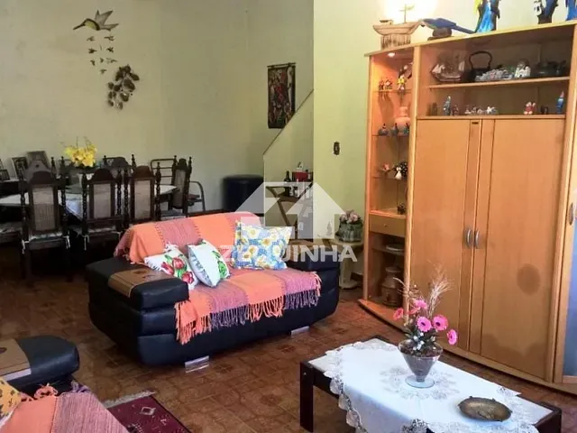 Casa com 312m² 4 quartos e 4 banheiros, à venda, no bairro Vila Campesina em Osasco