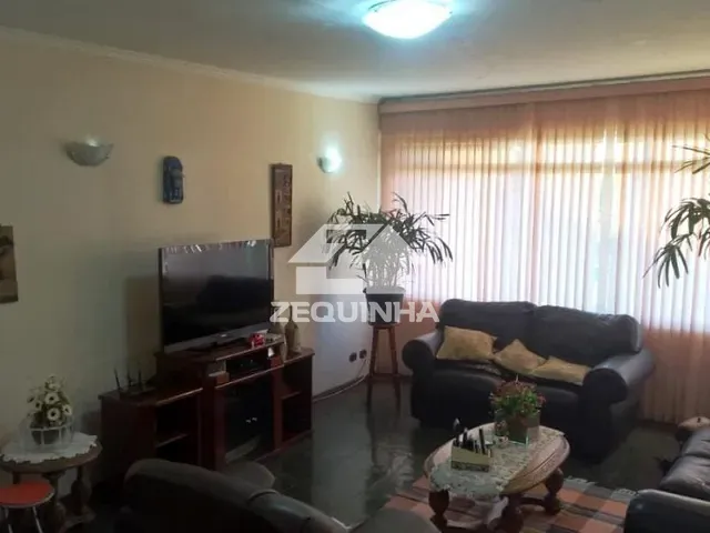 Casa com 312m² 4 quartos e 4 banheiros, à venda, no bairro Vila Campesina em Osasco