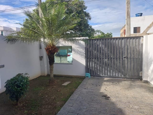 Casa com 180m² 2 quartos e 2 banheiros, à venda, no bairro Parque Jóquei Club em Campos dos Goytacazes