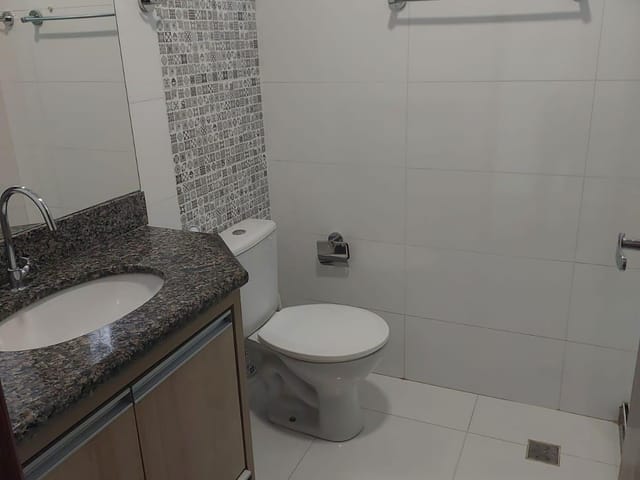 Casa com 180m² 2 quartos e 2 banheiros, à venda, no bairro Parque Jóquei Club em Campos dos Goytacazes