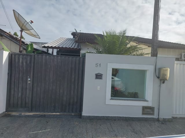 Casa com 180m² 2 quartos e 2 banheiros, à venda, no bairro Parque Jóquei Club em Campos dos Goytacazes