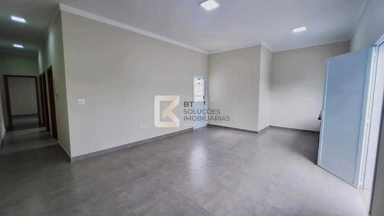 Casa, 3 quartos, 81 m² - Foto 2