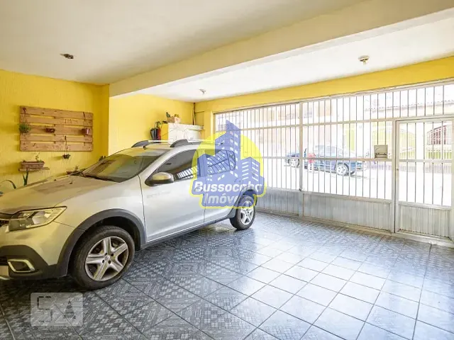 Casa 4 quartos e 3 banheiros, à venda ou para alugar, no bairro Quitaúna em Osasco