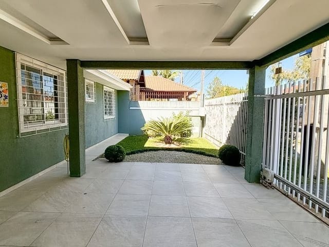 Casa com 212m² 3 quartos e 2 banheiros, à venda, no bairro Santa Felicidade em Curitiba