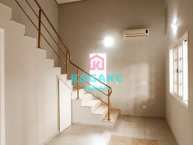 Sobrado com 218m² 5 quartos e 4 banheiros, à venda ou para alugar, no bairro Jardim Apolo em São José dos Campos