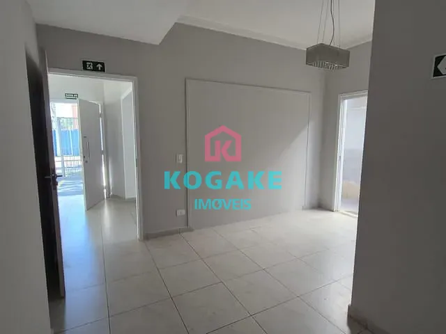 Sobrado com 218m² 5 quartos e 4 banheiros, à venda ou para alugar, no bairro Jardim Apolo em São José dos Campos