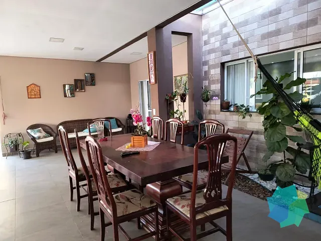 Casa com 1050m² 4 quartos e 3 banheiros, à venda, no bairro Condomínio Fechado Village Haras São Luiz em Salto