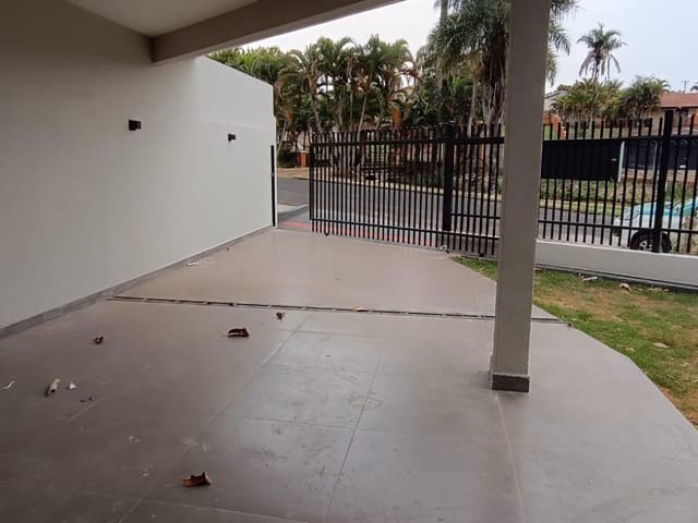 Casa com 162m² 3 quartos e 2 banheiros, à venda, no bairro Jardim Santa Clara em Cambé