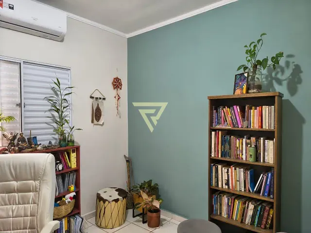 Casa com 160m² 2 quartos e 2 banheiros, à venda, no bairro Jardim Ângelo Jurca em Ribeirão Preto