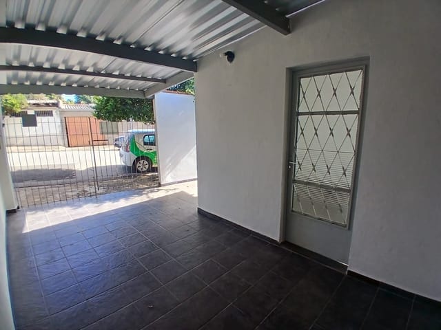 Casa com 150m² 2 quartos e 1 banheiro, para alugar, no bairro Jardim Nova República em São João da Boa Vista