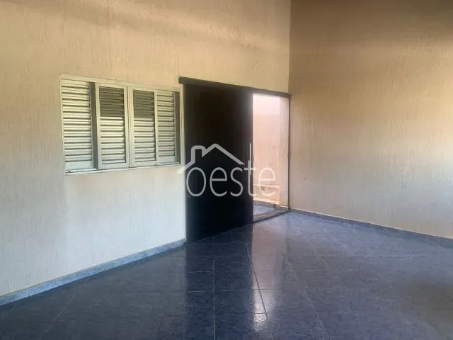 Casa com 250m² 3 quartos e 3 banheiros, à venda, no bairro Cidade Nova em Santa Bárbara D'Oeste
