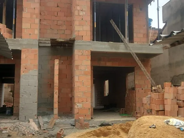 Casa 3 quartos e 3 banheiros, à venda, no bairro Santa Terezinha em Belo Horizonte
