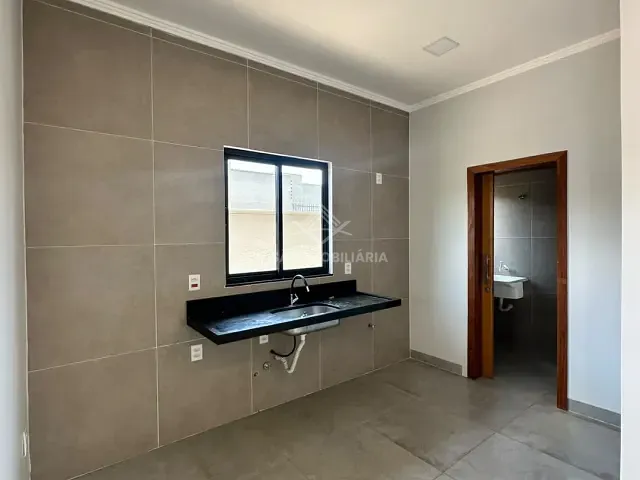 Casa 3 quartos e 1 banheiro, à venda, no bairro Jardim Paraíso em Sinop