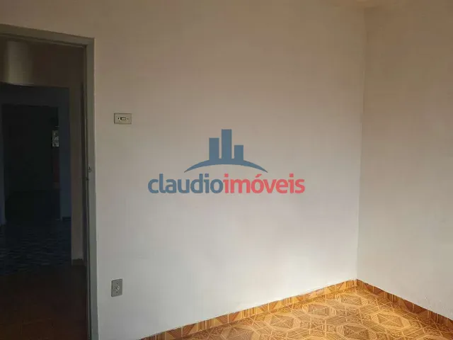 Casa 3 quartos e 1 banheiro, para alugar, no bairro São Luís em Barra Mansa