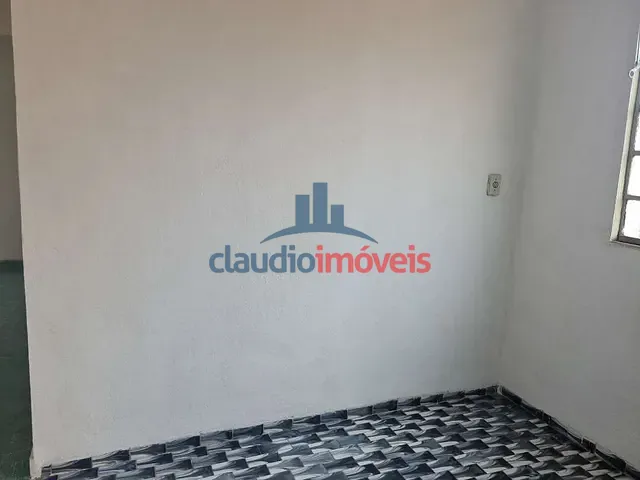 Casa 3 quartos e 1 banheiro, para alugar, no bairro São Luís em Barra Mansa