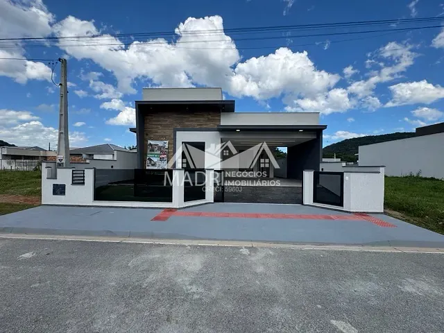 Casa com 252m² 3 quartos e 1 banheiro, à venda, no bairro Forquilhas em São José