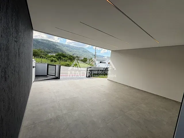 Casa com 252m² 3 quartos e 1 banheiro, à venda, no bairro Forquilhas em São José