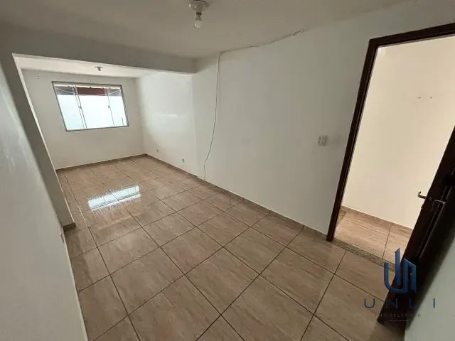 Casa 2 quartos e 1 banheiro, à venda, no bairro Vila Rica em Volta Redonda