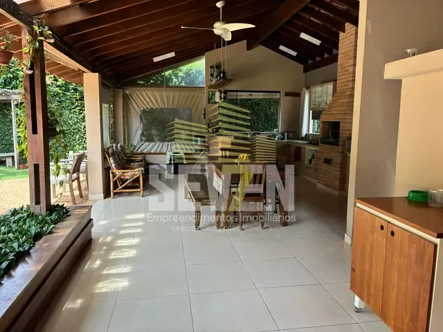 Casa com 500m² 5 quartos e 5 banheiros, à venda, no bairro Vila Aeroporto Bauru em Bauru
