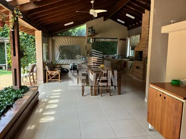 Casa com 500m² 5 quartos e 5 banheiros, à venda, no bairro Vila Aeroporto Bauru em Bauru