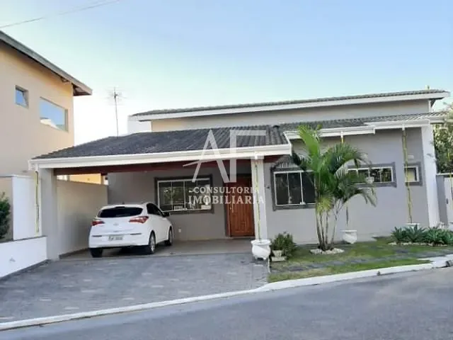 Casa com 260m² 4 quartos e 3 banheiros, à venda ou para alugar, no bairro Campos do Conde II Louvre em Tremembé