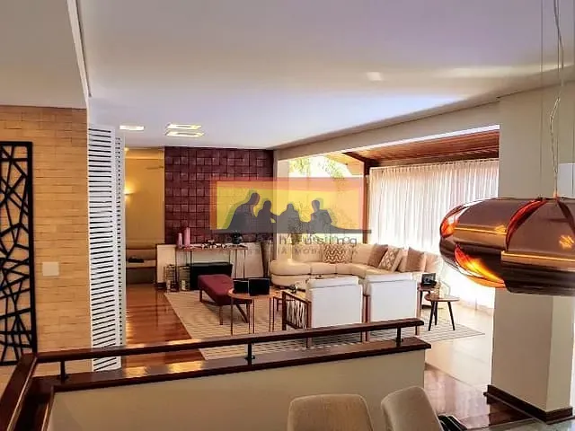 Casa com 815m² 3 quartos e 2 banheiros, à venda, no bairro Cidade Universitária em Campinas