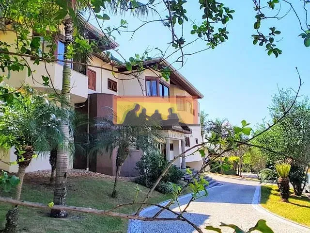 Casa com 815m² 3 quartos e 2 banheiros, à venda, no bairro Cidade Universitária em Campinas
