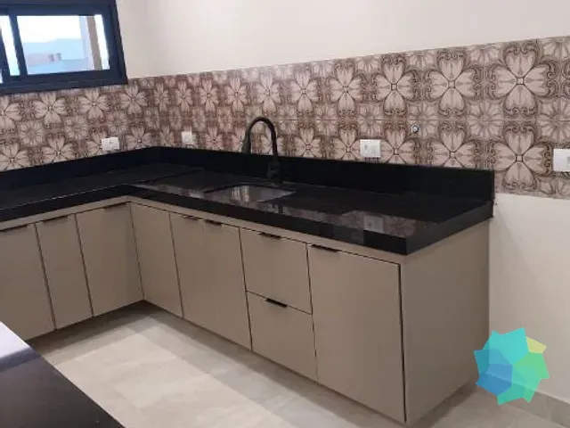 Casa com 350m² 3 quartos e 2 banheiros, à venda, no bairro Residencial São Bento em Salto