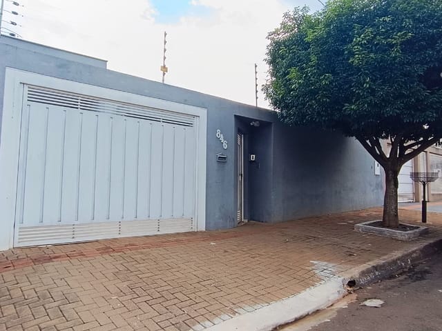 Casa com 163m² 3 quartos e 2 banheiros, à venda, no bairro Jardim Taroba em Cambé