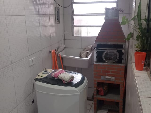 Casa 2 quartos e 1 banheiro, para alugar, no bairro Jardim Santa Edwiges (Capela do Socorro) em São Paulo