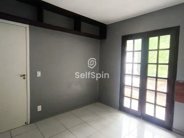 Casa 3 quartos e 3 banheiros, para alugar, no bairro Badu em Niterói