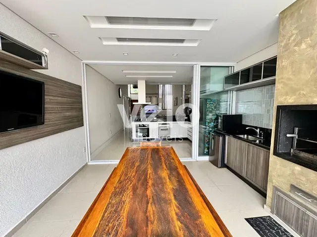 Casa 3 quartos e 4 banheiros, à venda, no bairro Piracangaguá em Taubaté