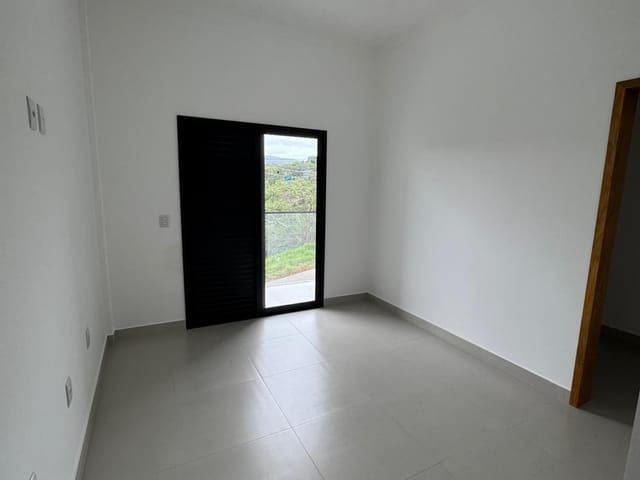 Casa com 150m² 3 quartos e 1 banheiro, à venda, no bairro Extremaville em Extrema