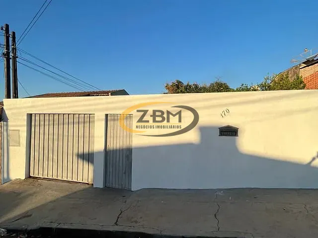 Casa com 304m² 2 quartos e 1 banheiro, à venda, no bairro Paulista em Londrina