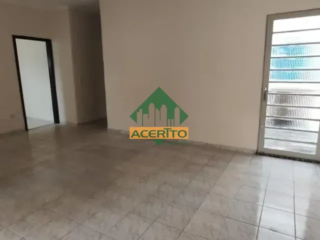 Casa com 200m² 3 quartos e 2 banheiros, à venda, no bairro Jardim Paulista em Araçatuba